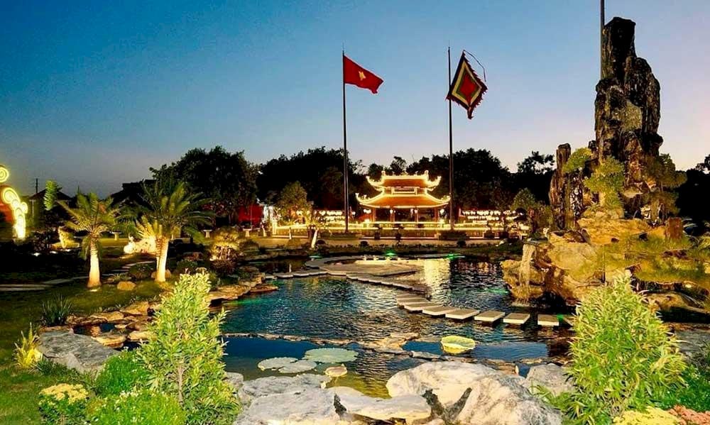 Đền Lảnh Giang có khuôn viên rộng lớn